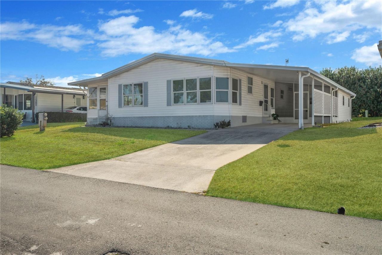 1569 Heather Hill Drive, Lakeland, FL 33810 Main Photo