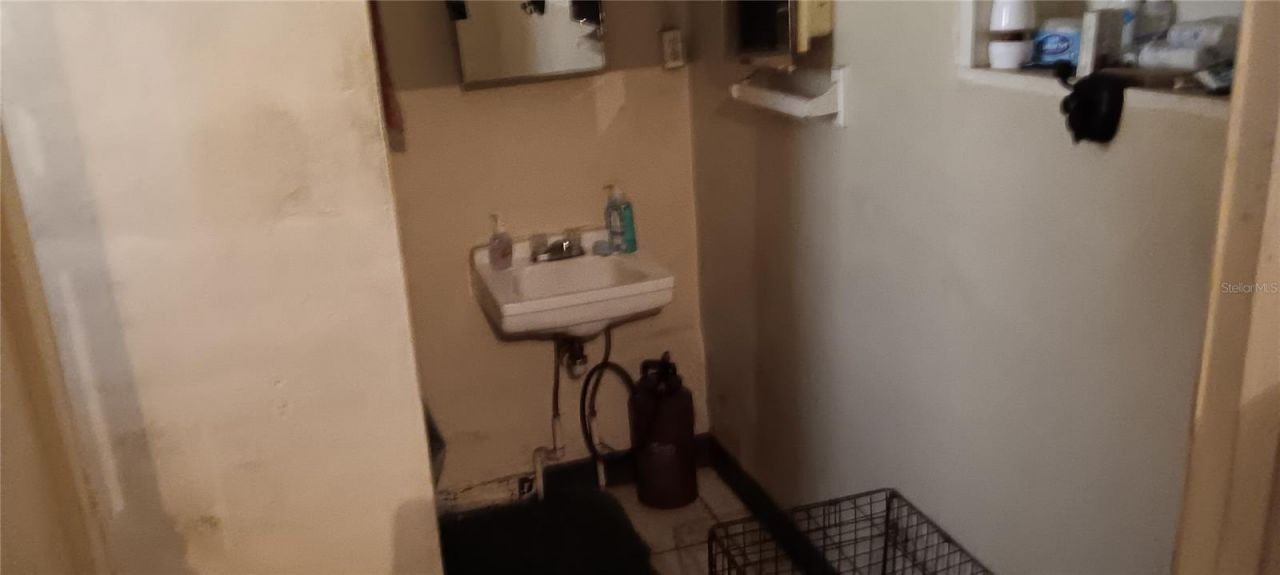 555-565 Lee Road, Jacksonville, FL 32225 Photo