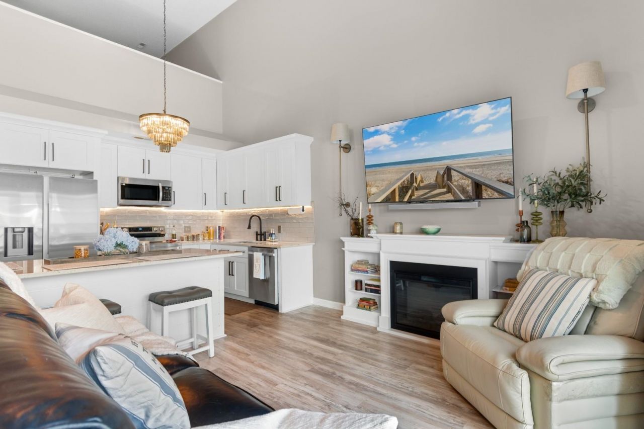 210 Double Eagle Dr.  Photo 16