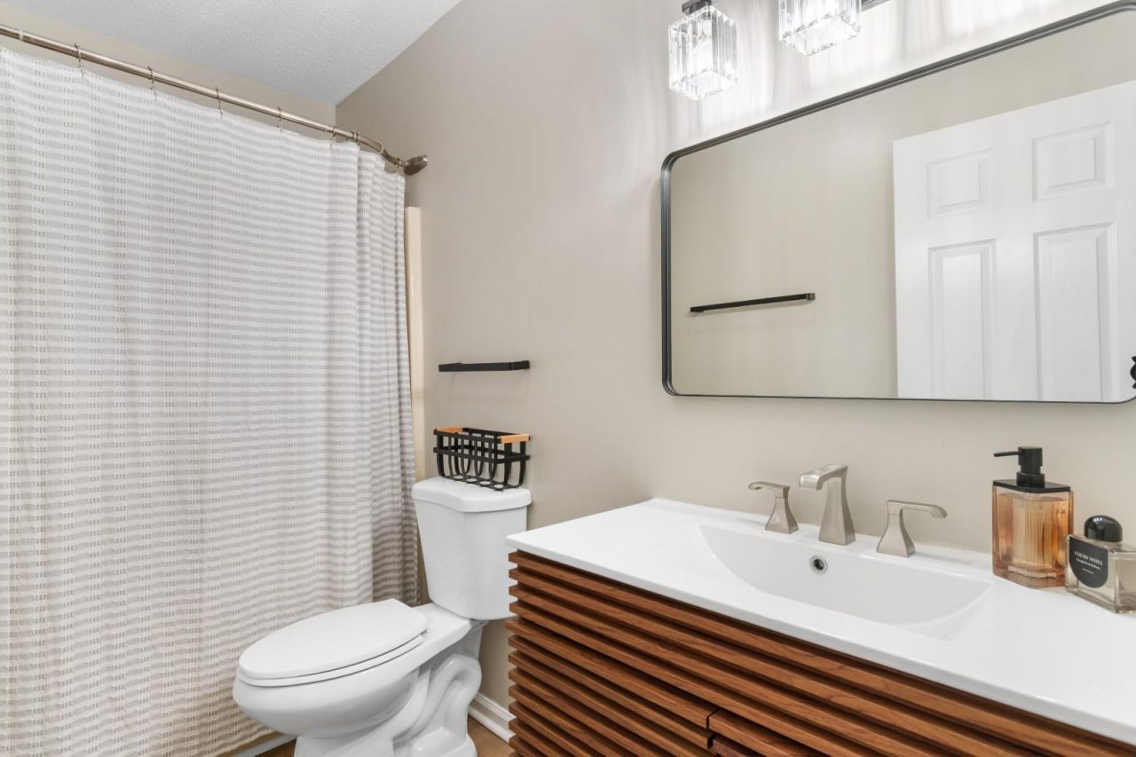 210 Double Eagle Dr.  Photo 18