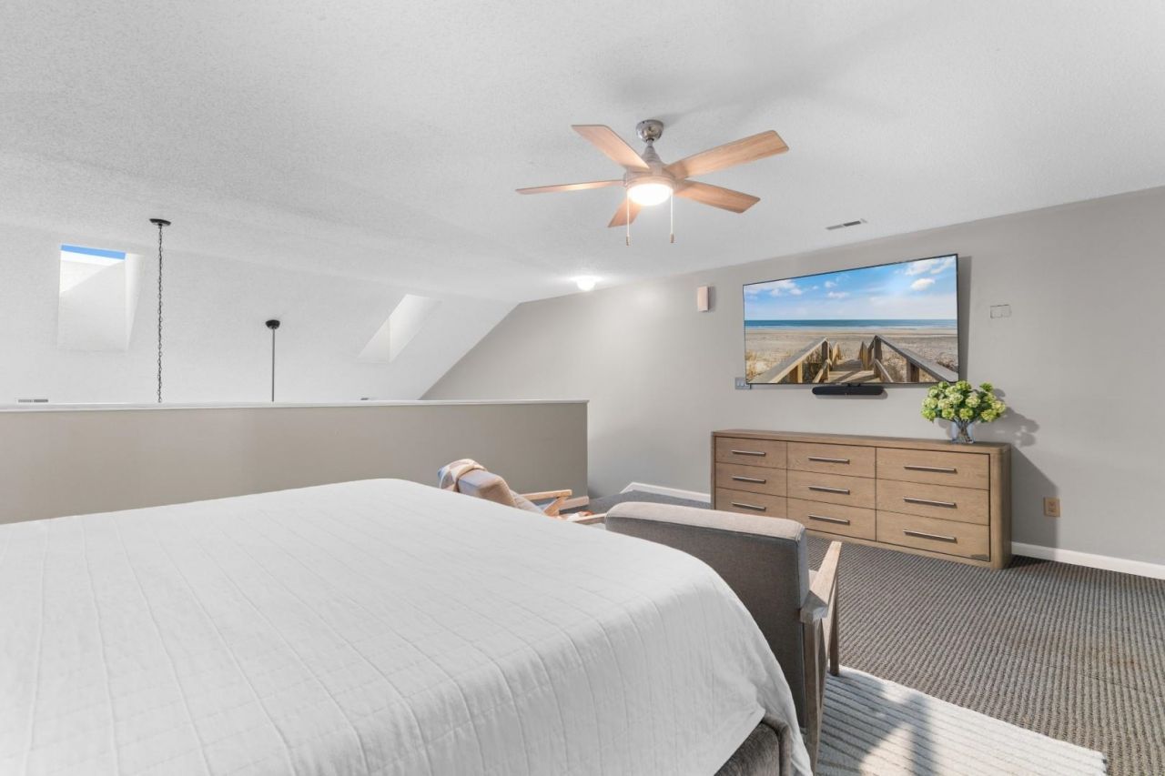 210 Double Eagle Dr.  Photo 19