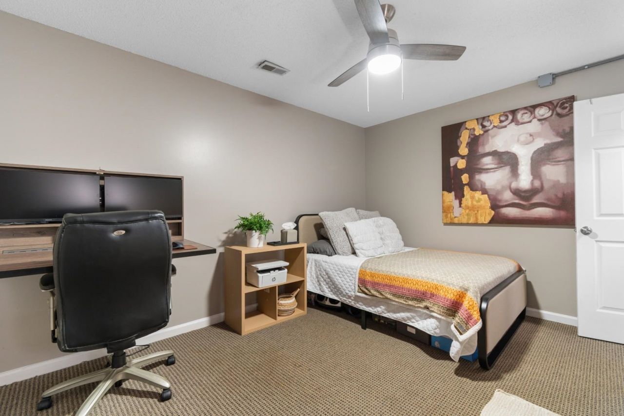 210 Double Eagle Dr.  Photo 25