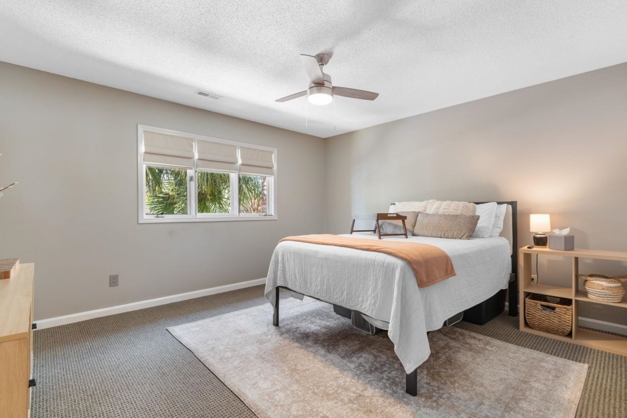 210 Double Eagle Dr.  Photo 29