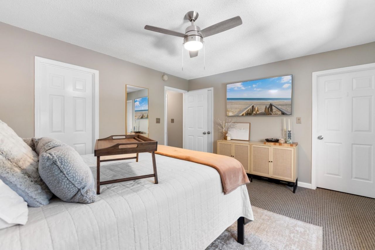 210 Double Eagle Dr.  Photo 30