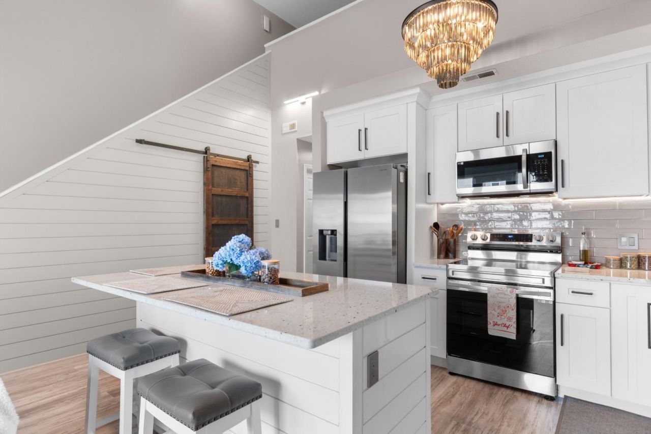 210 Double Eagle Dr.  Photo 6