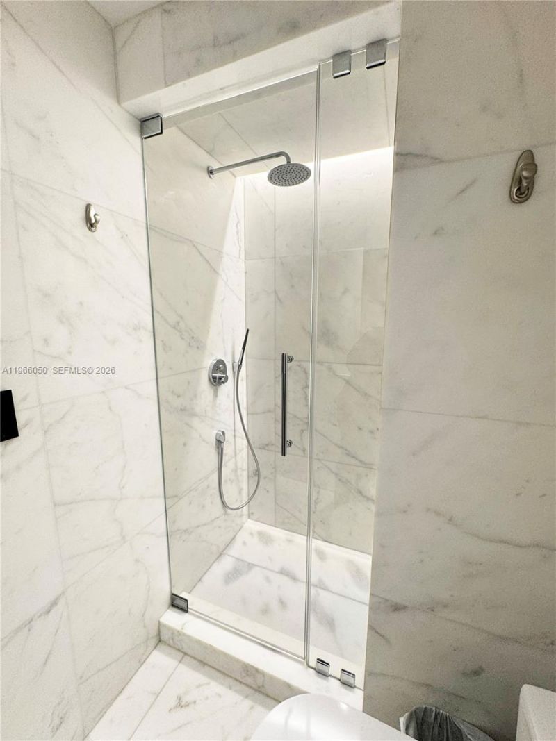 2000 S Bayshore Drive, Unit 13, Miami, FL 33133 Photo