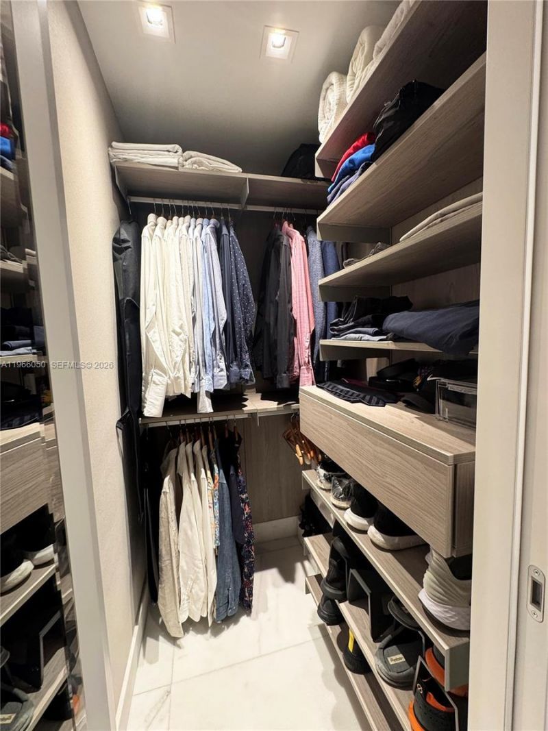 2000 S Bayshore Drive, Unit 13, Miami, FL 33133 Photo