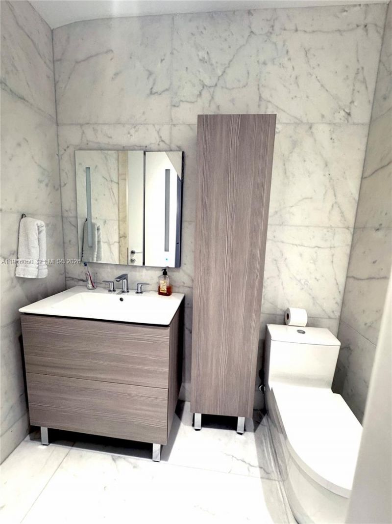 2000 S Bayshore Drive, Unit 13, Miami, FL 33133 Photo