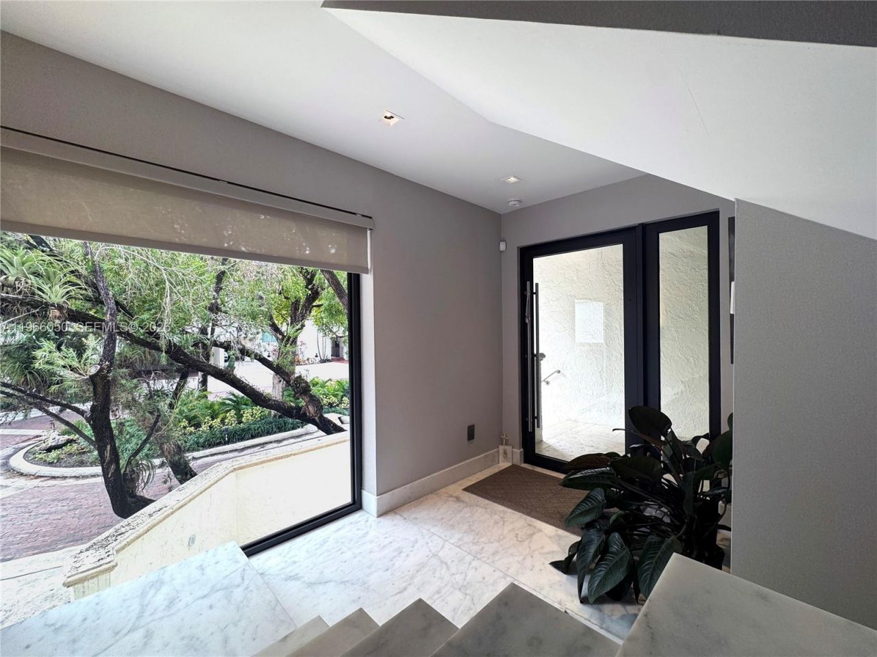 2000 S Bayshore Drive, Unit 13, Miami, FL 33133 Photo