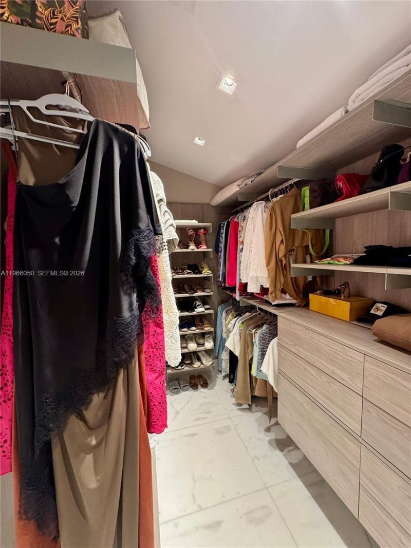 2000 S Bayshore Drive, Unit 13, Miami, FL 33133 Photo