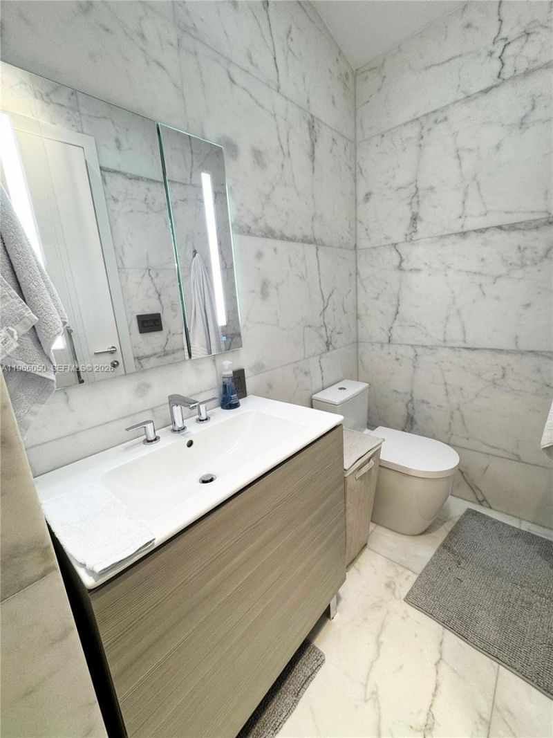 2000 S Bayshore Drive, Unit 13, Miami, FL 33133 Photo