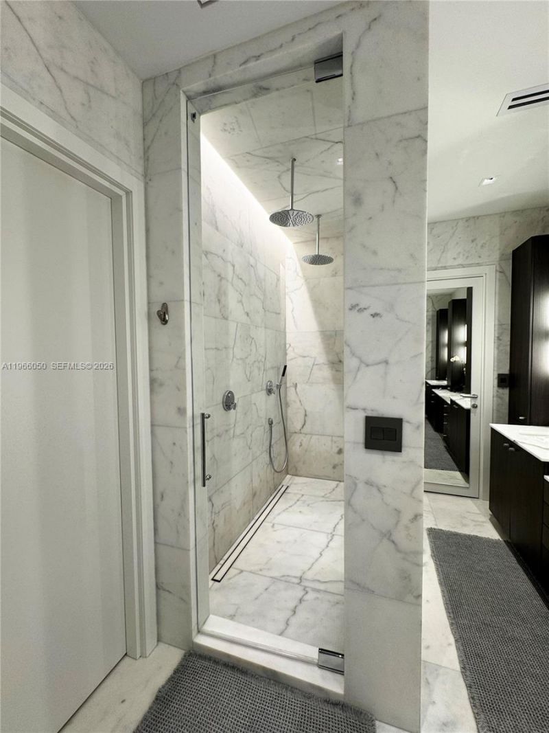 2000 S Bayshore Drive, Unit 13, Miami, FL 33133 Photo