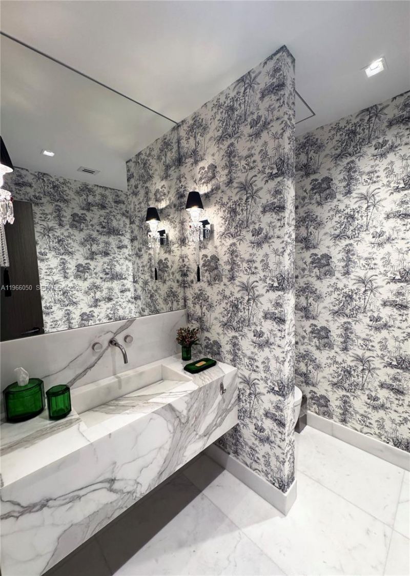 2000 S Bayshore Drive, Unit 13, Miami, FL 33133 Photo