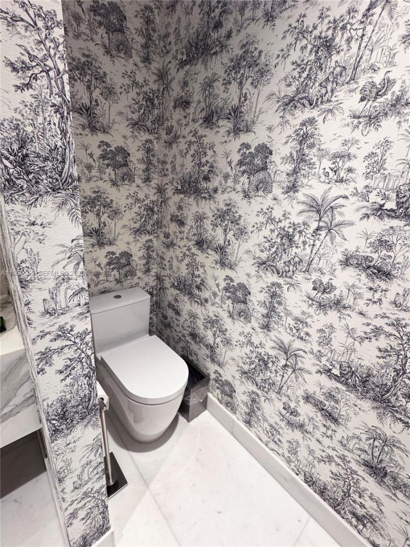 2000 S Bayshore Drive, Unit 13, Miami, FL 33133 Photo