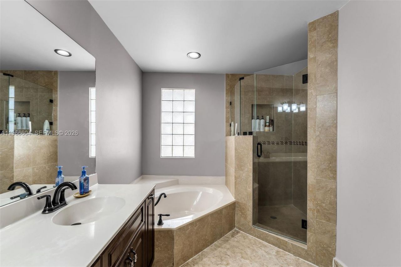 15416 SW 99th Ln, Miami, FL 33196 Photo