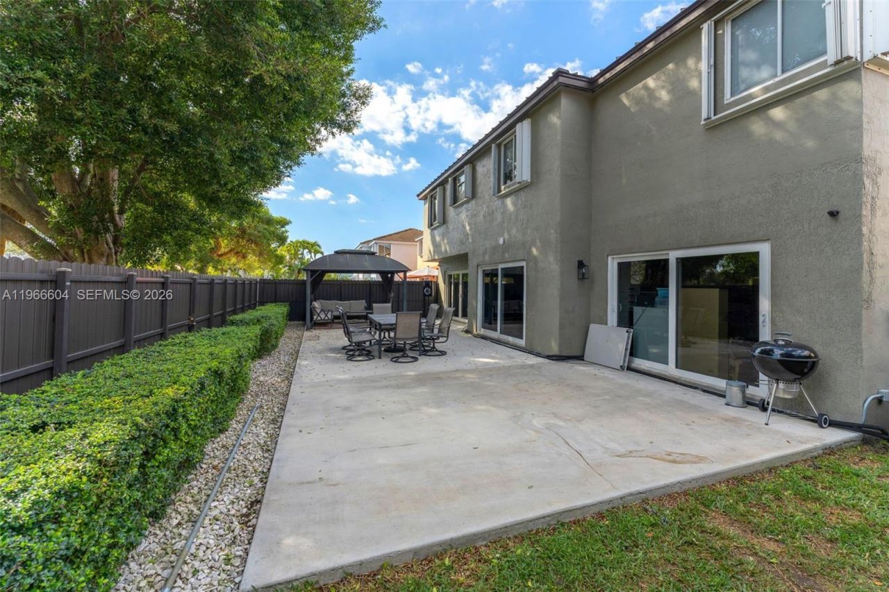 15416 SW 99th Ln, Miami, FL 33196 Photo