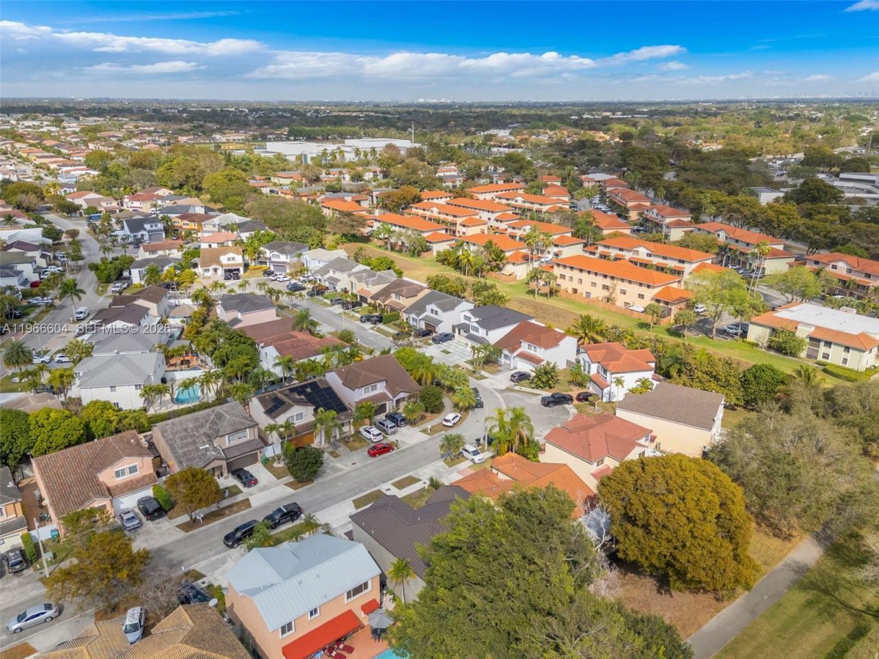 15416 SW 99th Ln, Miami, FL 33196 Photo