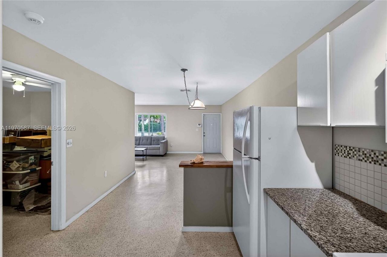 8620 NE 2nd Ave , El Portal, FL 33138 Photo