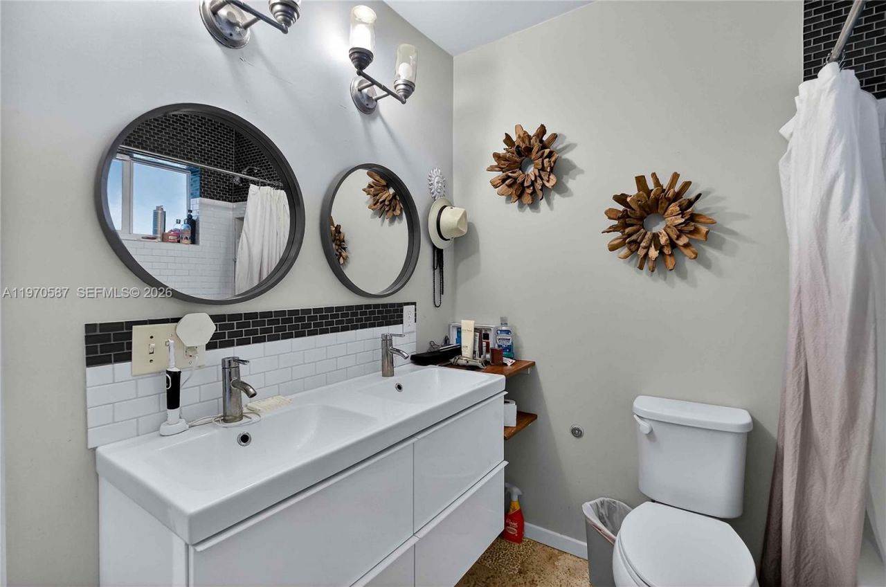 8620 NE 2nd Ave , El Portal, FL 33138 Photo