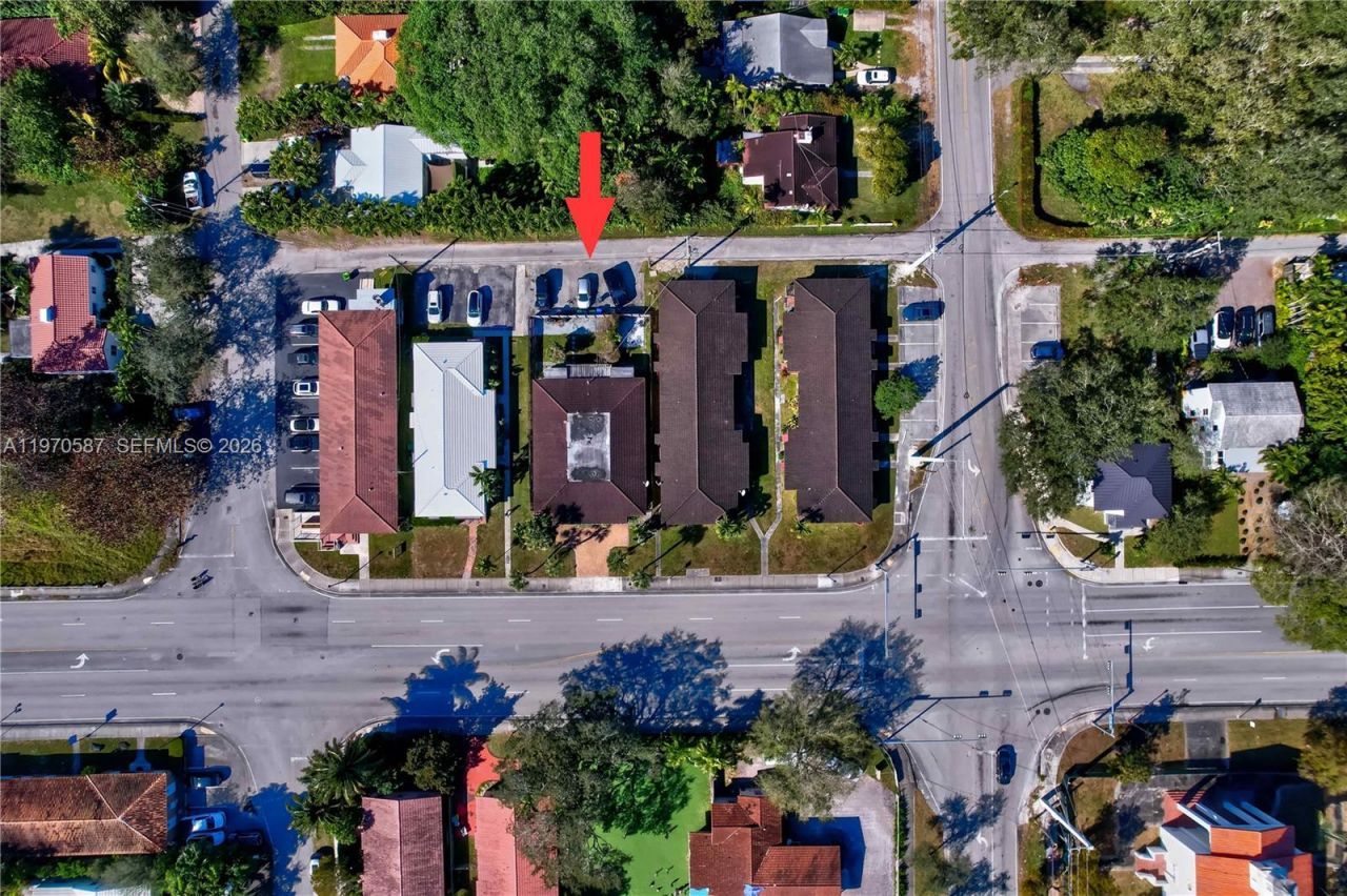 8620 NE 2nd Ave , El Portal, FL 33138 Photo