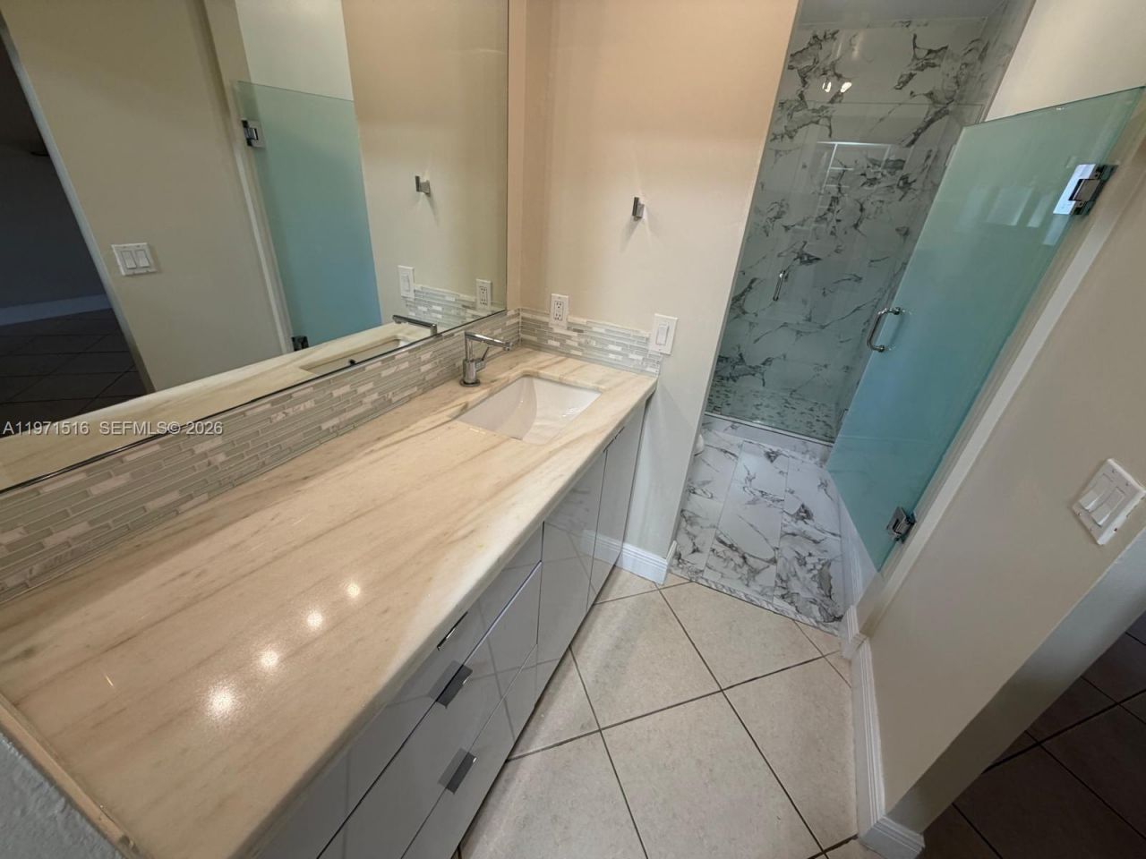 8886 SW 6th St, Unit 8886, Miami, FL 33174 Photo