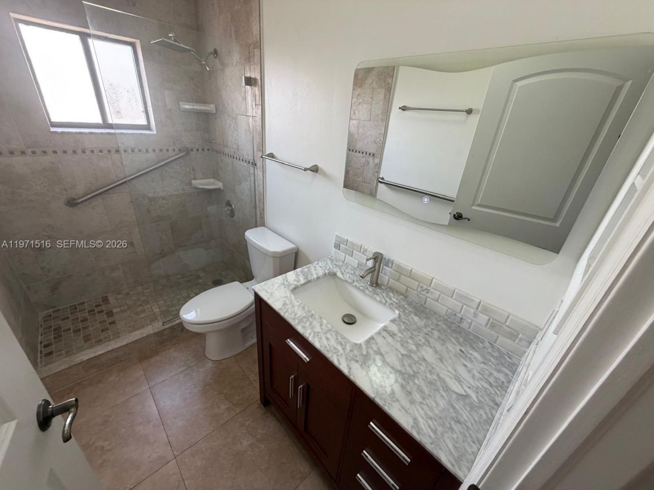 8886 SW 6th St, Unit 8886, Miami, FL 33174 Photo
