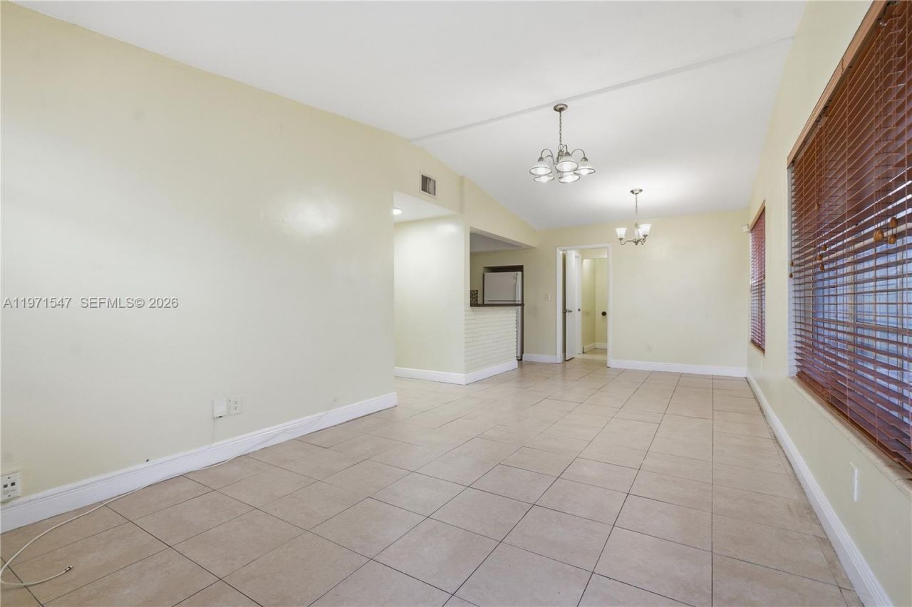 1731 NW 26th Ave , Fort Lauderdale, FL 33311 Photo