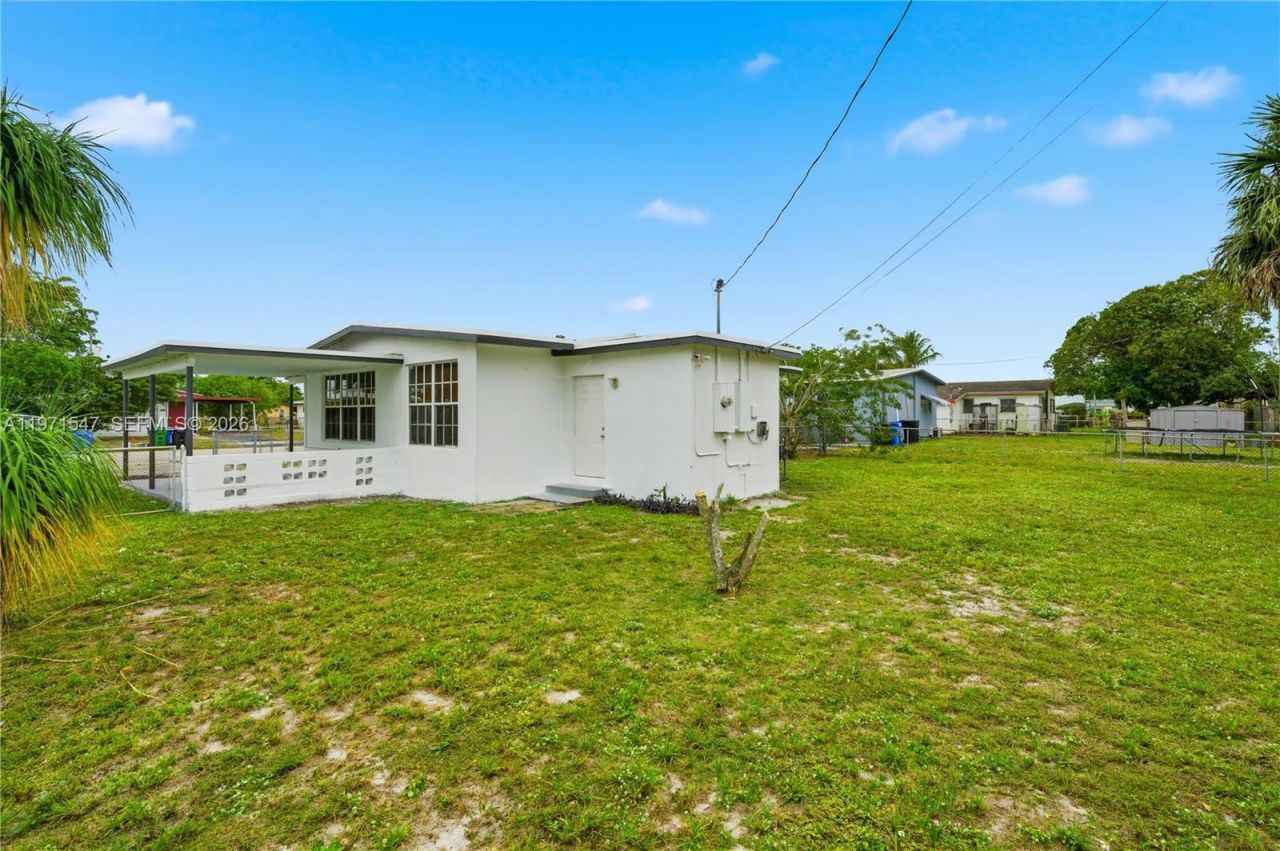 1731 NW 26th Ave , Fort Lauderdale, FL 33311 Photo