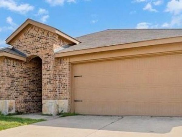 2266 Tombstone Drive, Forney, TX 75126