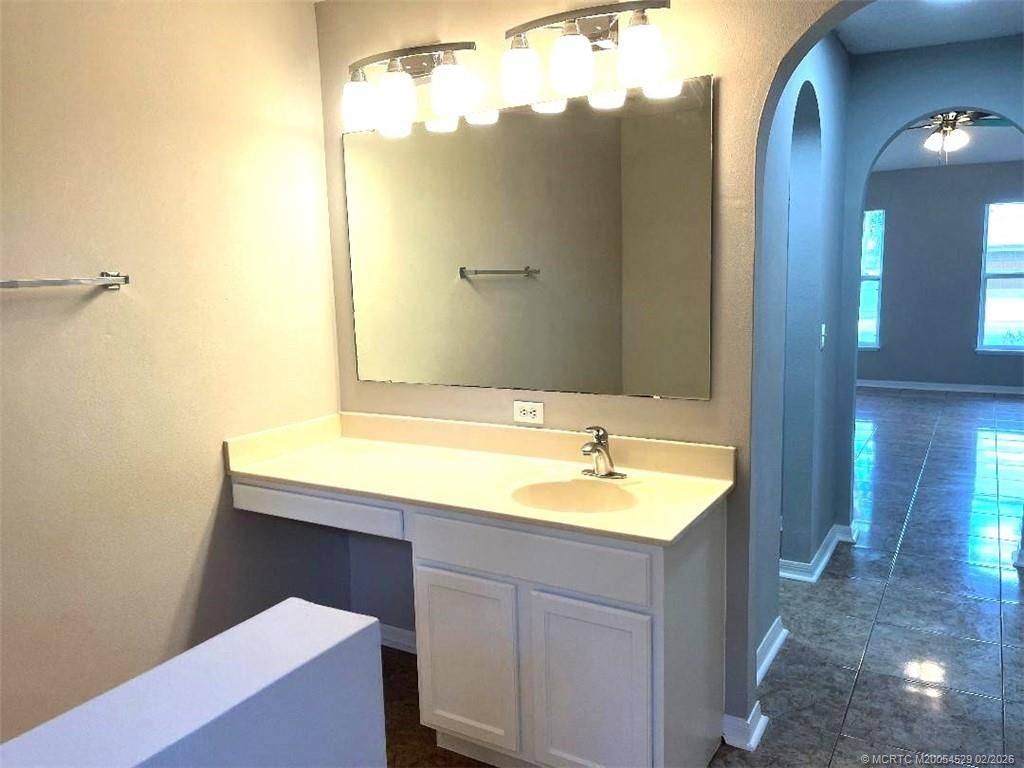 1450 SW Paar Drive, Port Saint Lucie, FL 34953 Photo