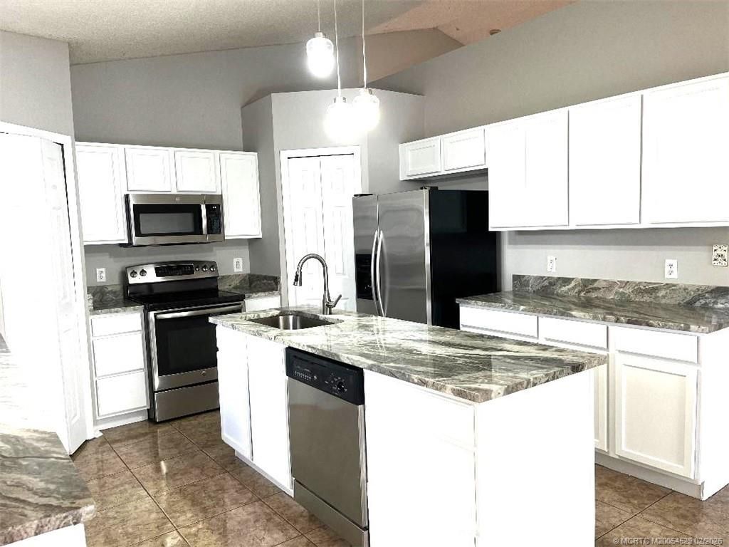 1450 SW Paar Drive, Port Saint Lucie, FL 34953 Photo