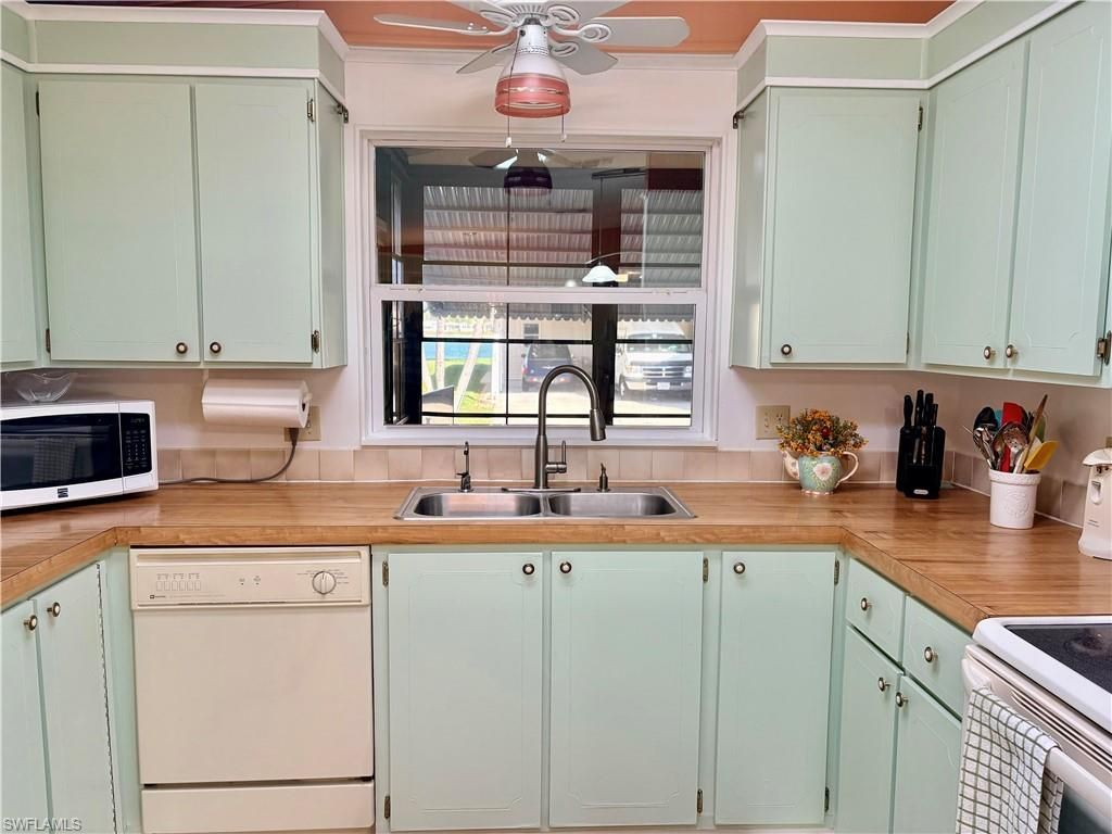 3137 Old Farm House Dr, North Fort Myers, FL 33917 Photo