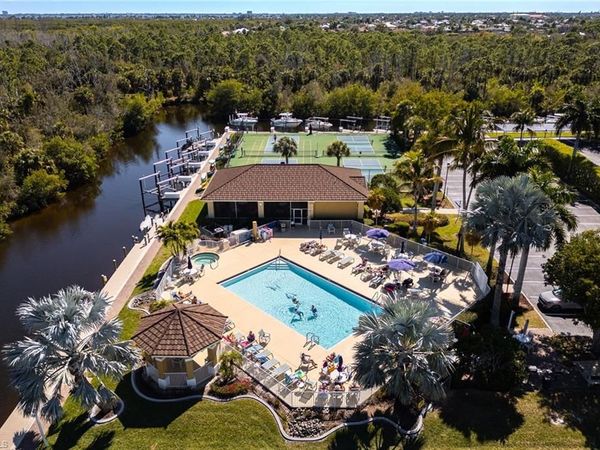 1789 Four Mile Cove PKWY, Unit 525, CAPE CORAL, FL 33990