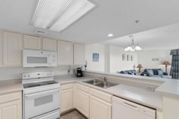 201 74th Ave. N photo 4