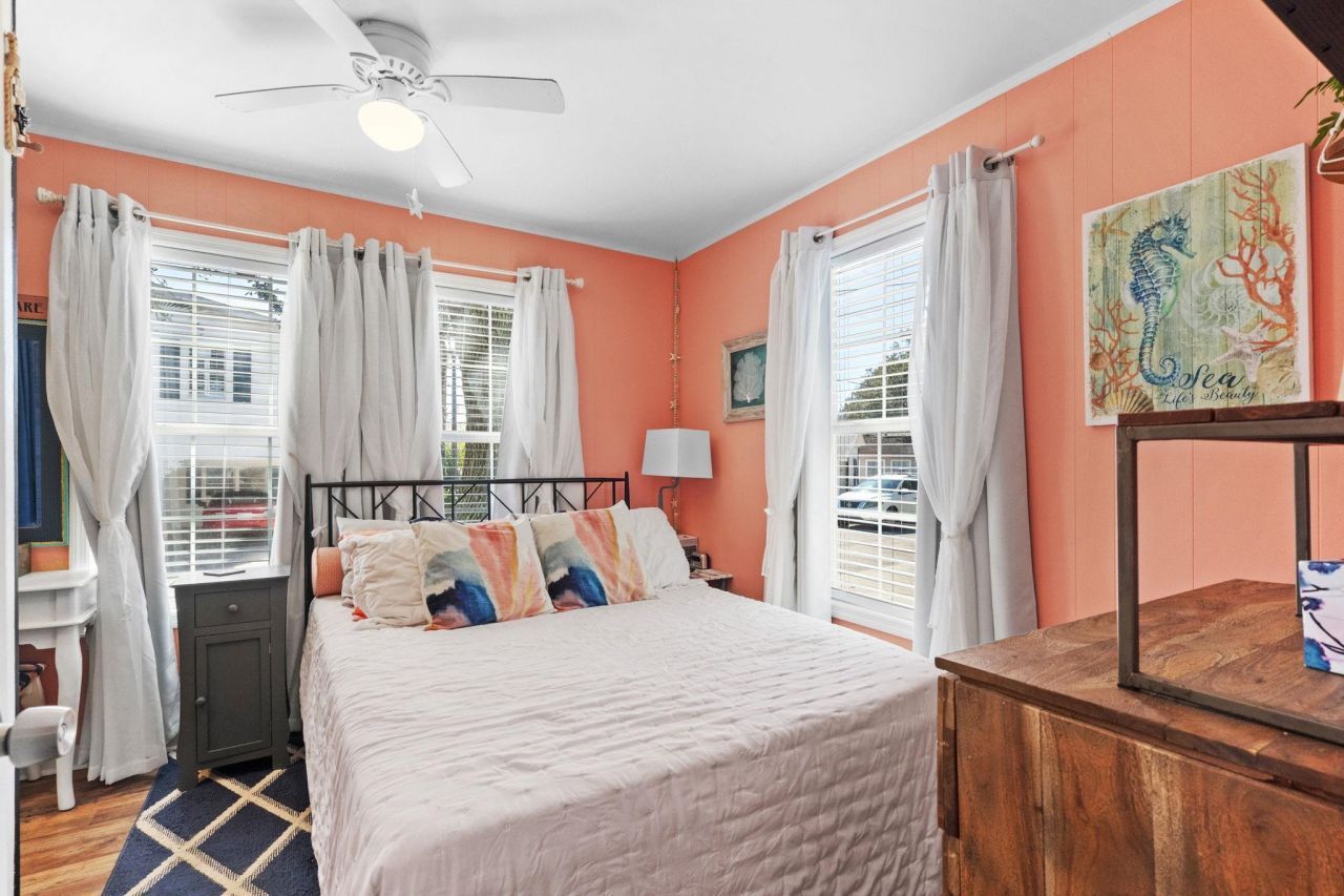 1921 Kingfisher Dr.  Photo 12