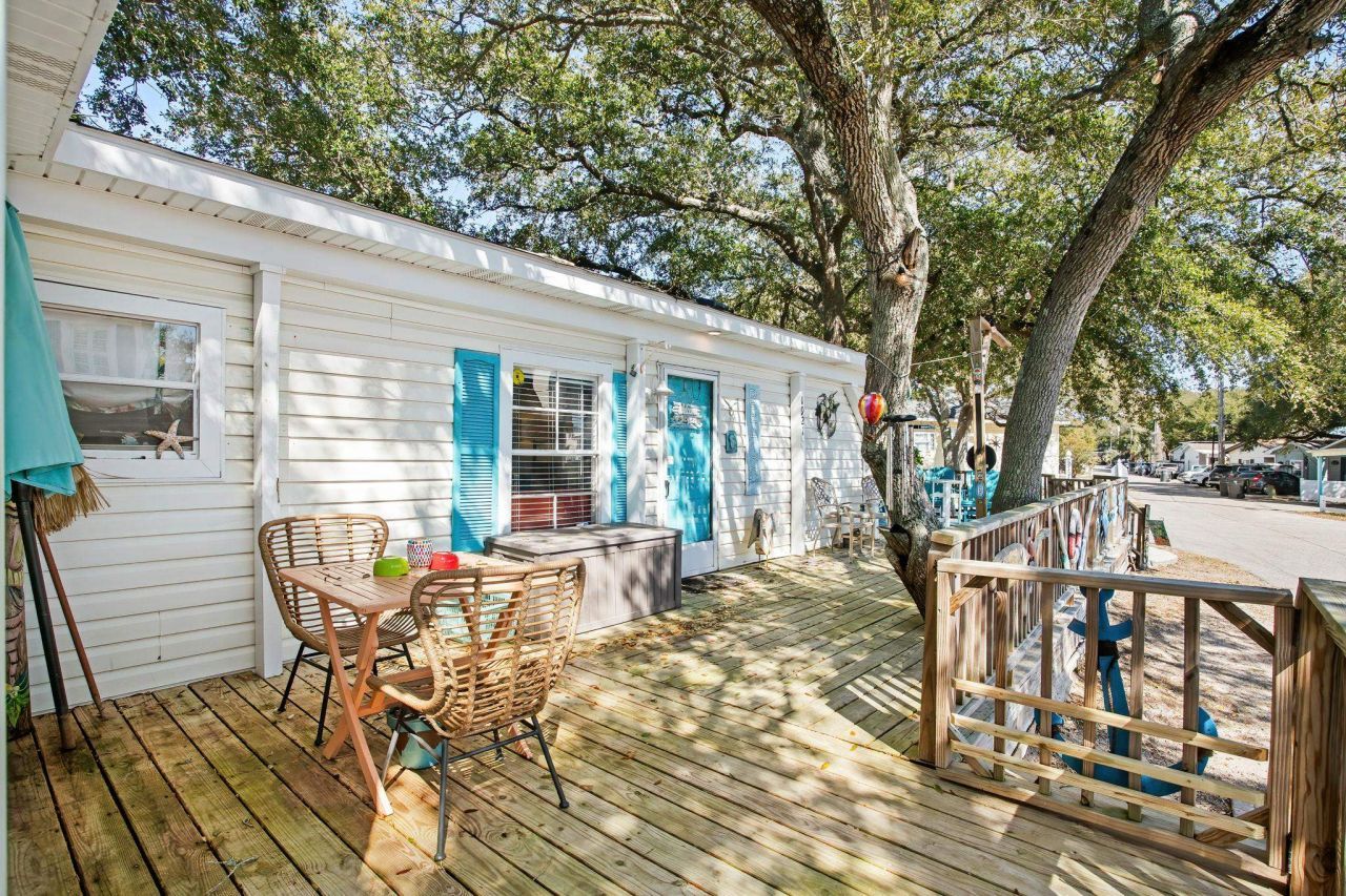 1921 Kingfisher Dr. Photo 27