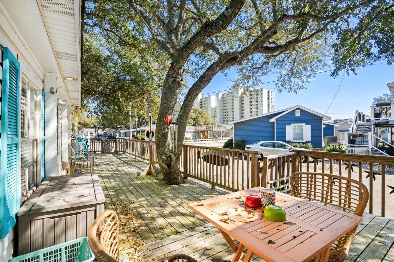 1921 Kingfisher Dr. Photo 28