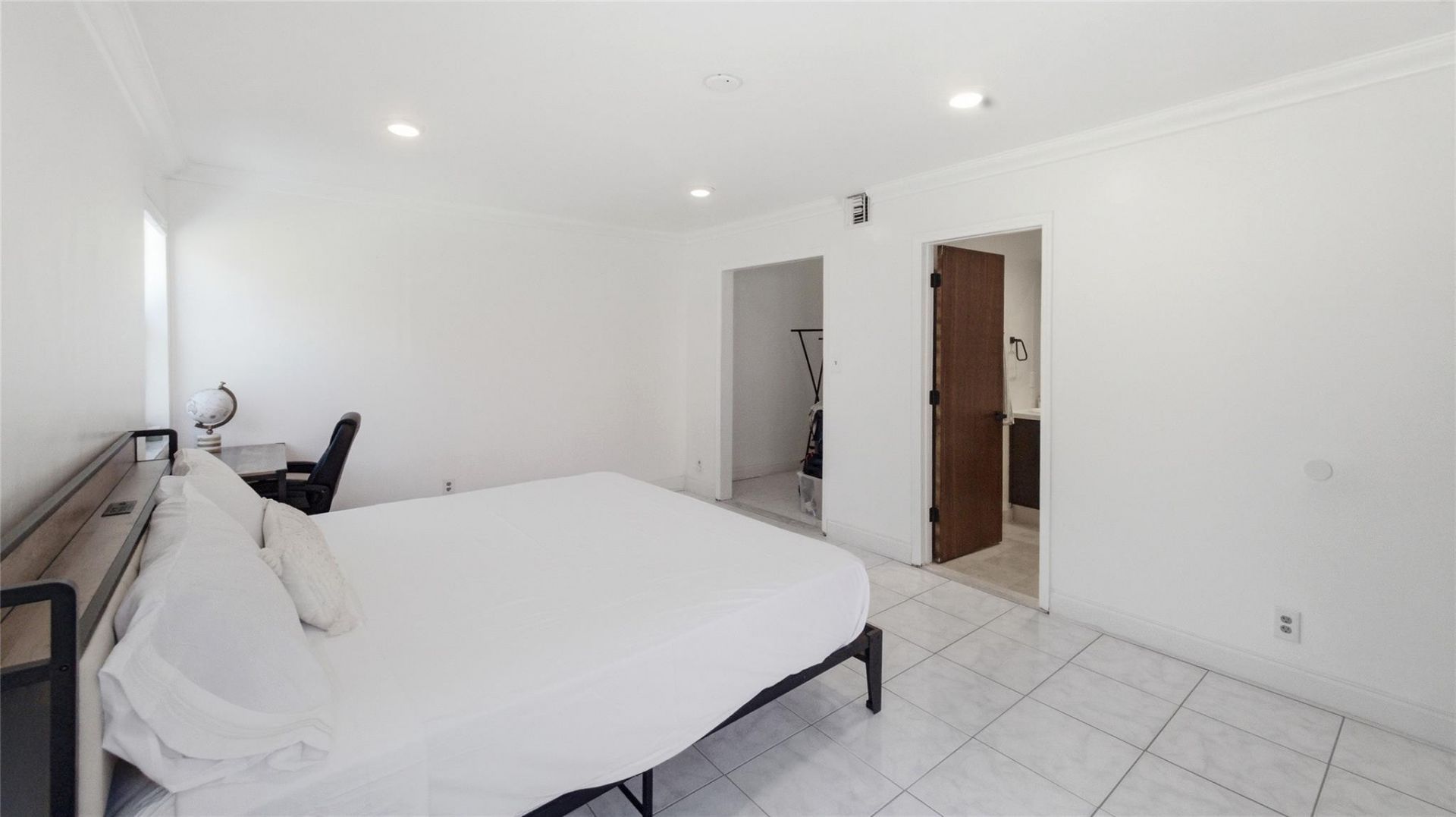 1234 NW 7th Avenue, Fort Lauderdale, FL 33311 Photo