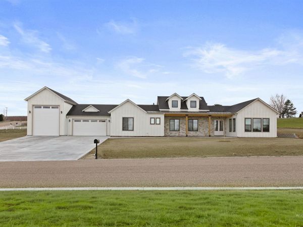 22109 Aura Vista Way, Caldwell, ID 83607