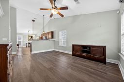 530 Dawsons Park Way  photo 4