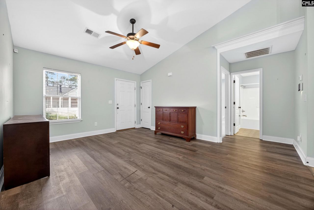 530 Dawsons Park Way  Photo 5