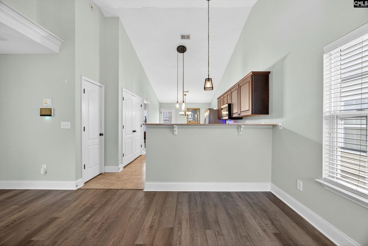 530 Dawsons Park Way  Photo 6