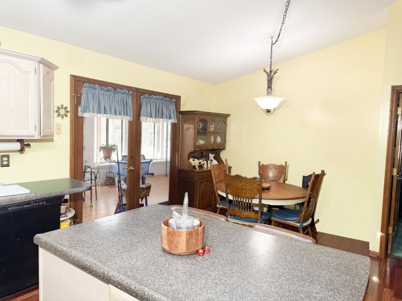 5753 Sauldam Road Photo 16