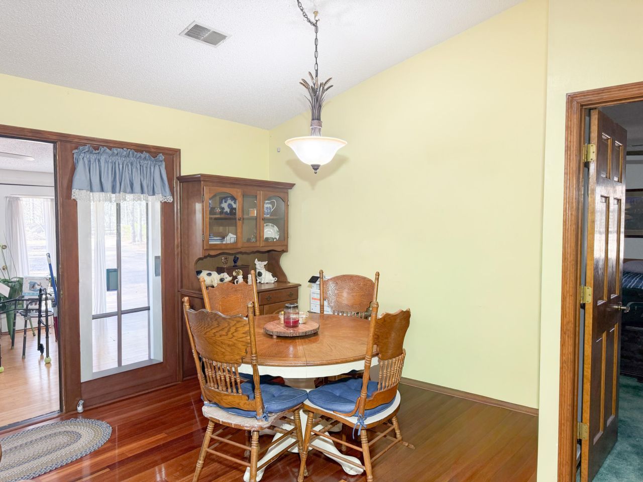 5753 Sauldam Road Photo 18