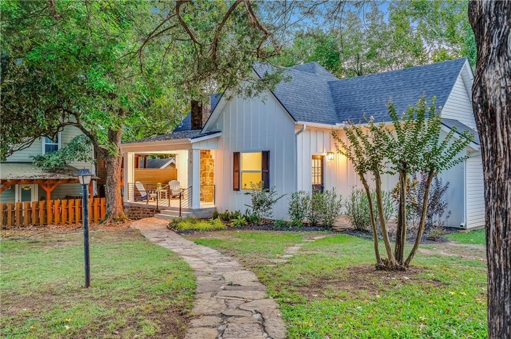 319 S College Avenue , Fayetteville, AR 72701 Main Photo