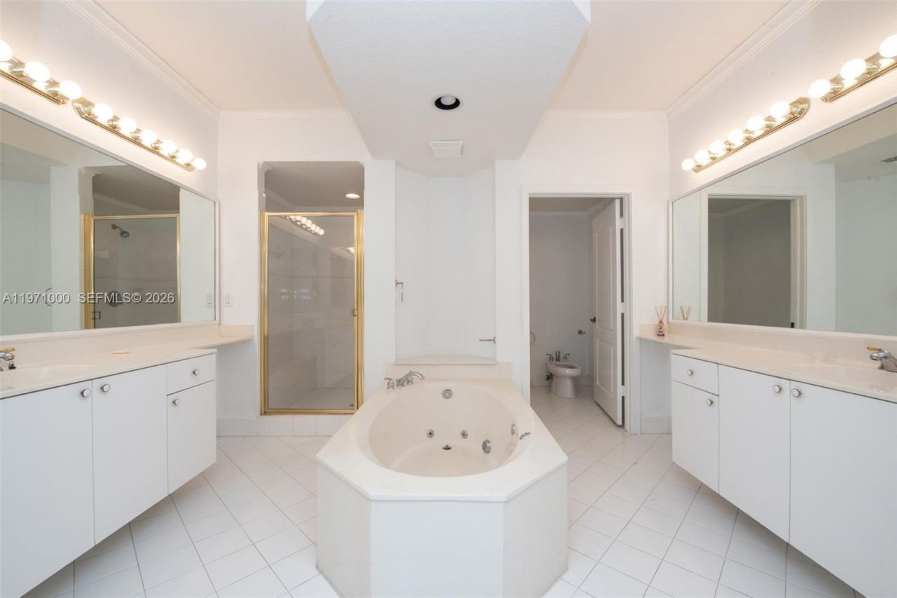 10770 NW 66th St, Unit 309, Doral, FL 33178 Photo