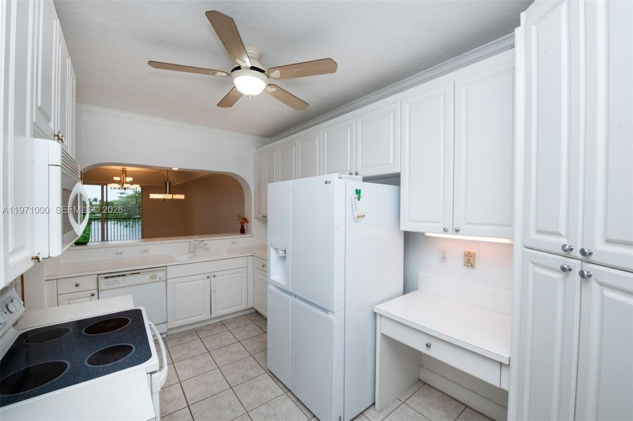 10770 NW 66th St, Unit 309, Doral, FL 33178 Photo