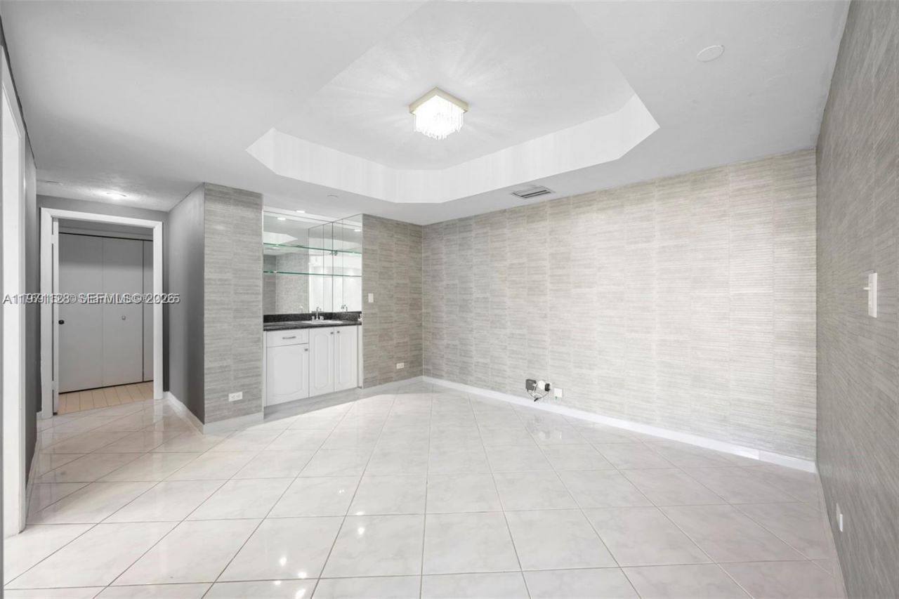 20191 E Country Club Dr, Unit 2603, Aventura, FL 33180 Photo