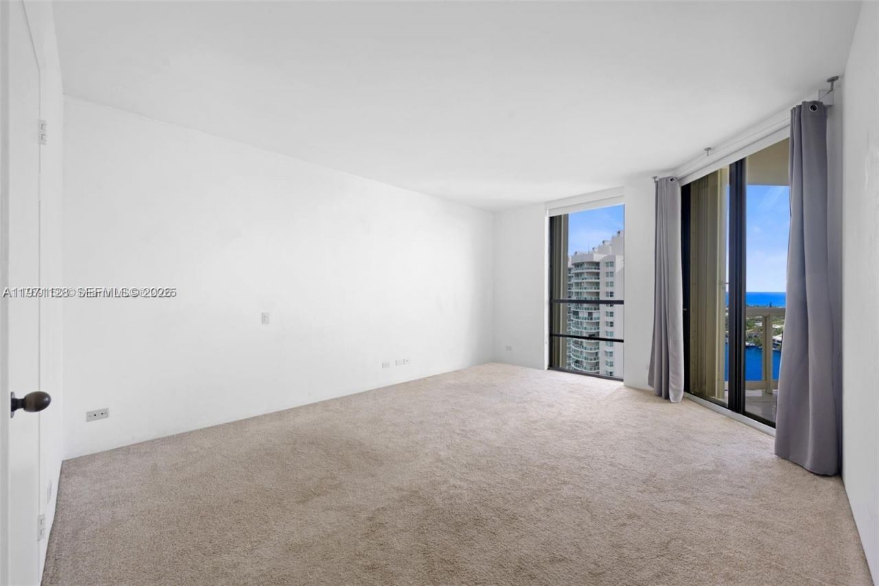 20191 E Country Club Dr, Unit 2603, Aventura, FL 33180 Photo