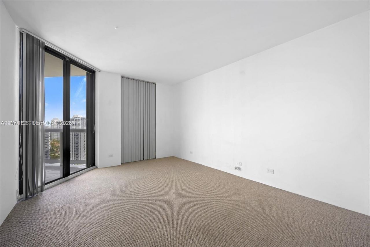 20191 E Country Club Dr, Unit 2603, Aventura, FL 33180 Photo